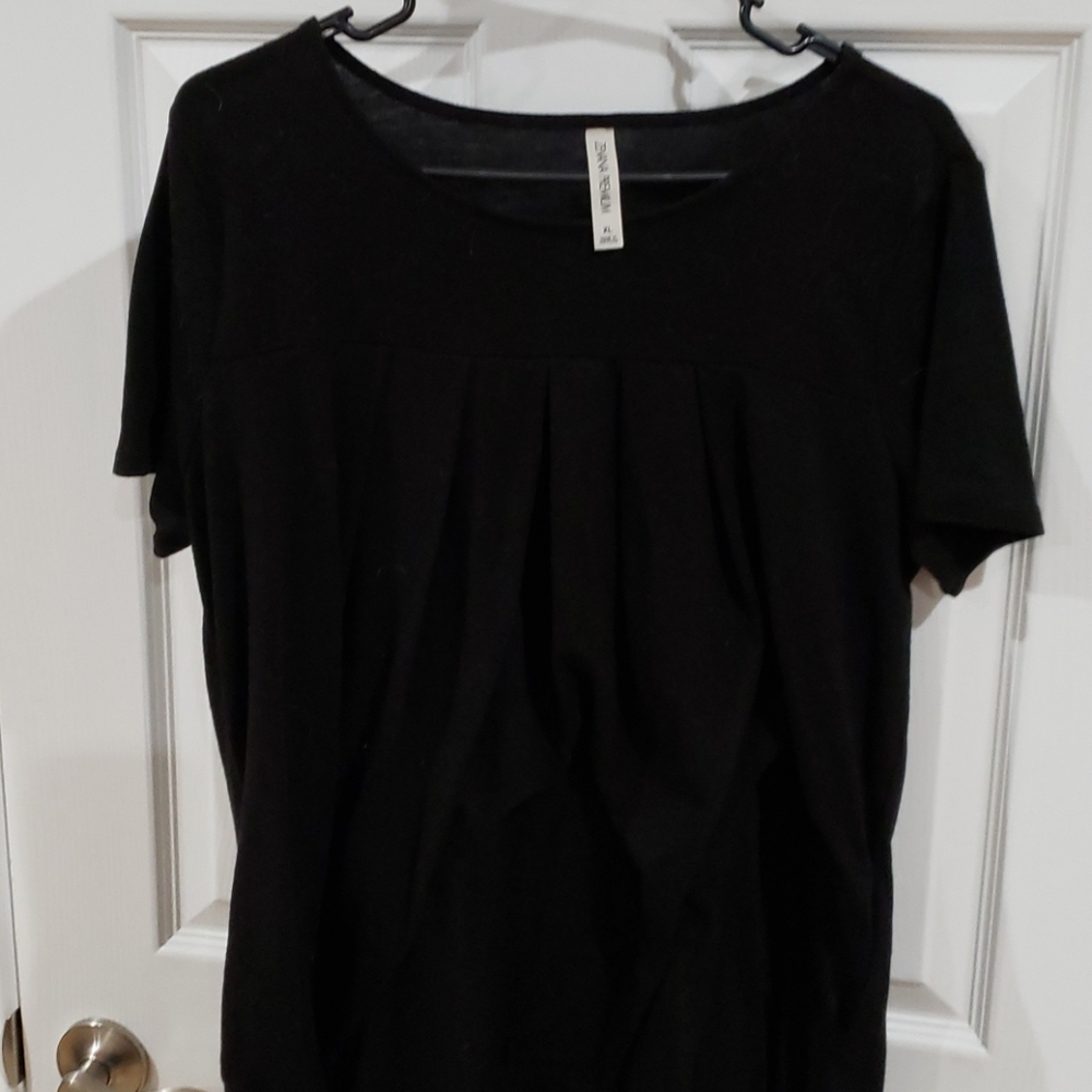 Pleated tunic.  Gently used, smoke free home